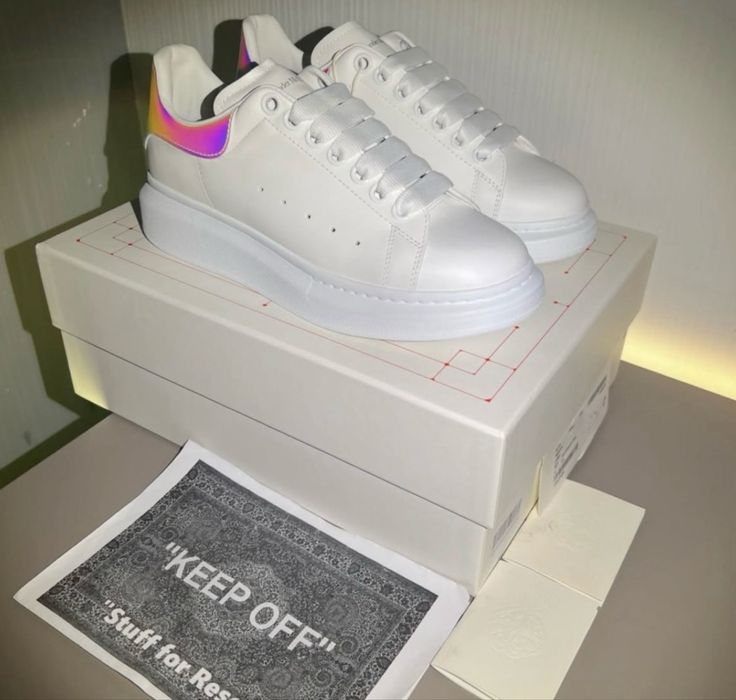 Alexander Mcqueen