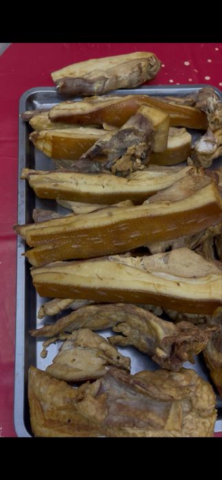 Копченое мясо свинки с салом