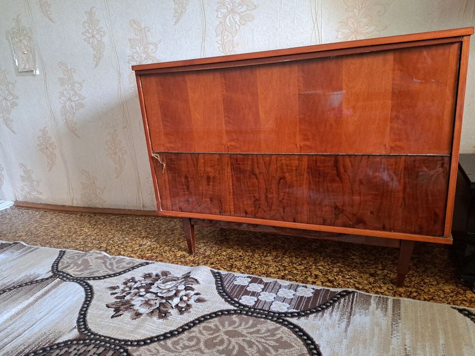 SSSR Vintage Sekretar Komod 1970-yil