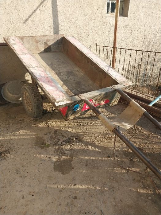 Arava sotiladi. Balonlari yangi