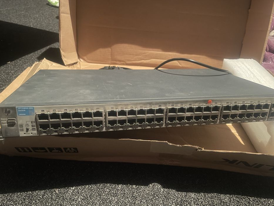Коммутатор hp v1810-48g