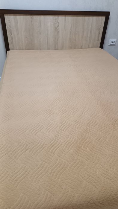 Кровать с комодом