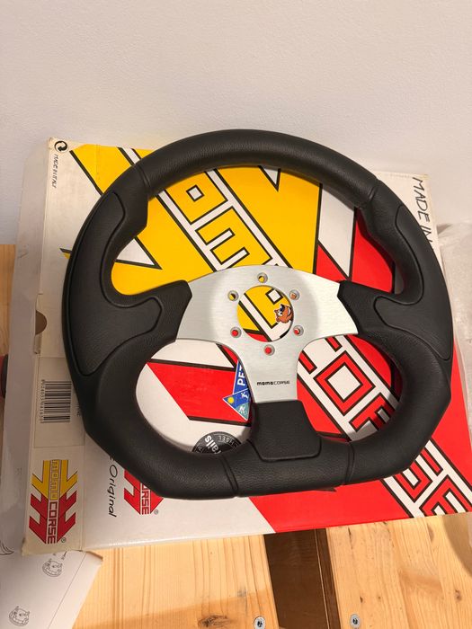 Volan original Momo Italy full box - Nou