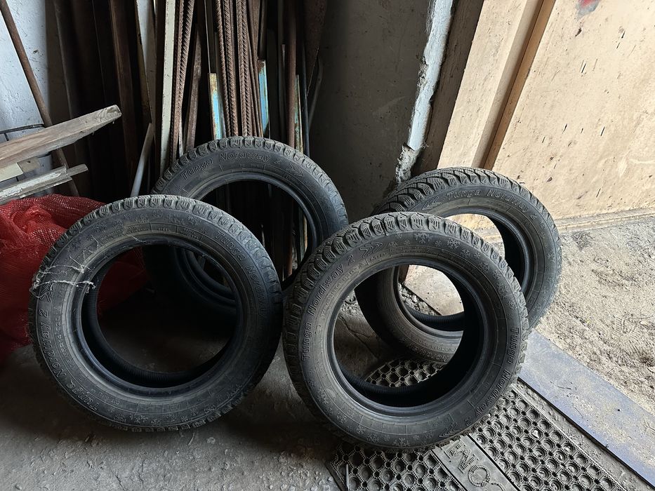 Продам зимние покрышки