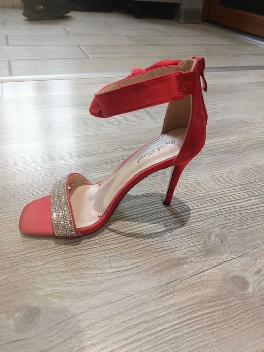 Sandale elegante
