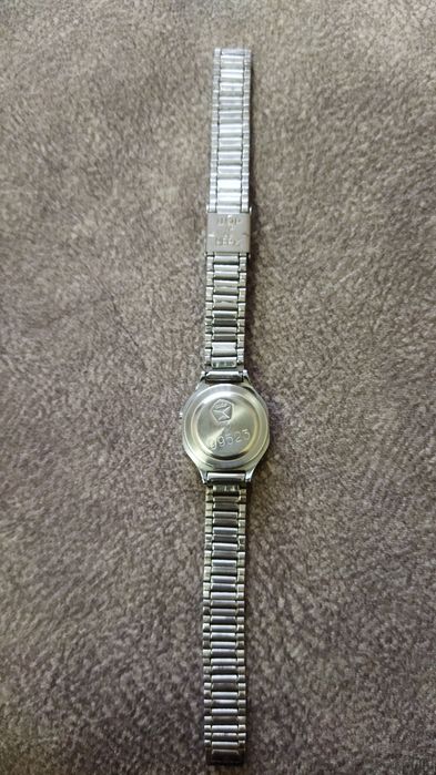 Часы женские, электроника