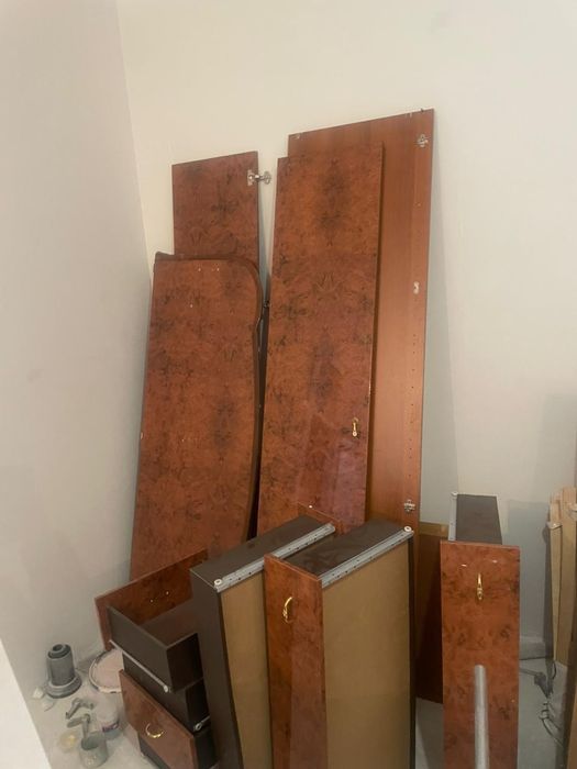 Продам спальный гарнитур