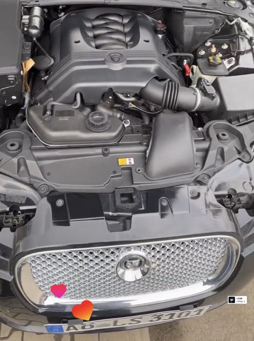 Jaguar XF 4.2 V8 Benzină – Full Option, Pachet R, Întreținut Exemplat