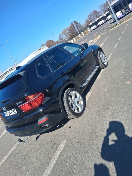 Vând bmw X5 e70 2010