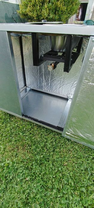 Царавица на пара  подвижна количка