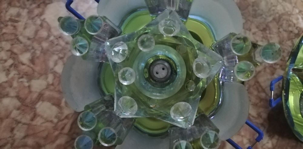 Продам софиты 6штук.