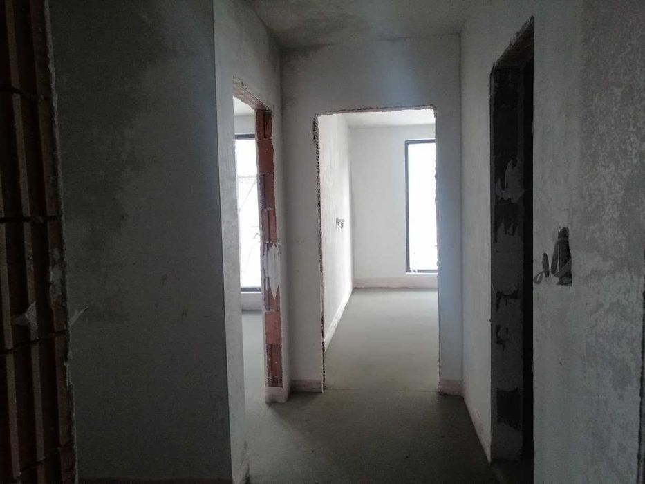 Продава се Двустаен апартамент в Пловдив, Остромила - 76 кв.м за 1114 €/кв.м - Снимка #5