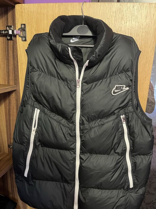 Vand veste nike de fas