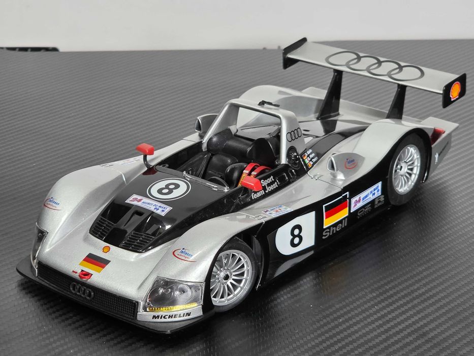 Macheta Auto 1/18 Maisto Audi R8R Le Mans 1999