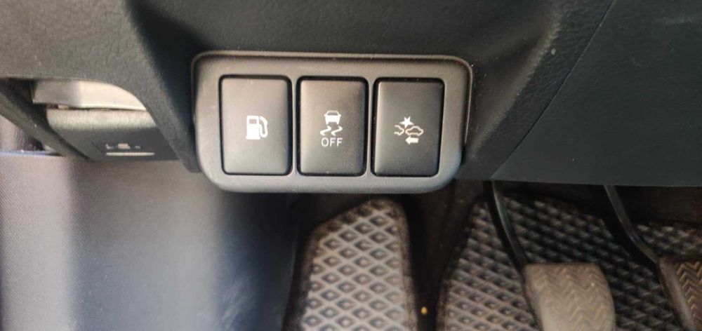 Toyota Avensis 2015година. 2.0 D-4D 143к.с.