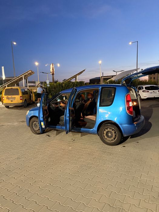 Vând Skoda roomster