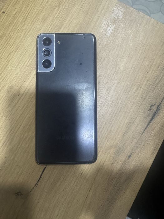Samsung S21 самсунг с21