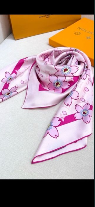 Esarfă Christian Dior, Louis Vuitton, model 2026, 90x90cm, 100% mătase