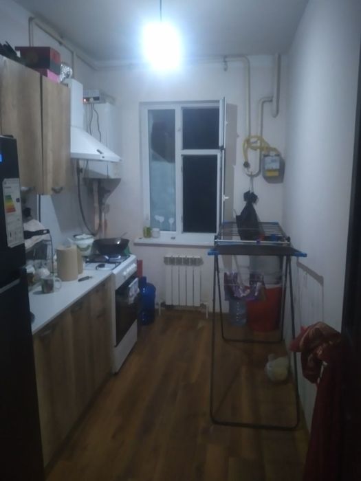 3 хоналиг уй сотилади Рошада 1 этаж