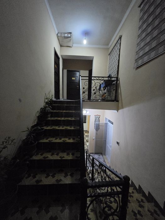 Срочно, продаётся 2-х этажный коттедж (намунали уй) в г. Келесе