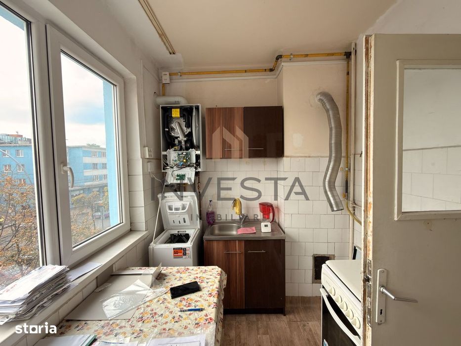 Apartament 2 camere decomandate, etaj intermediar, Piata Mihai Viteazu