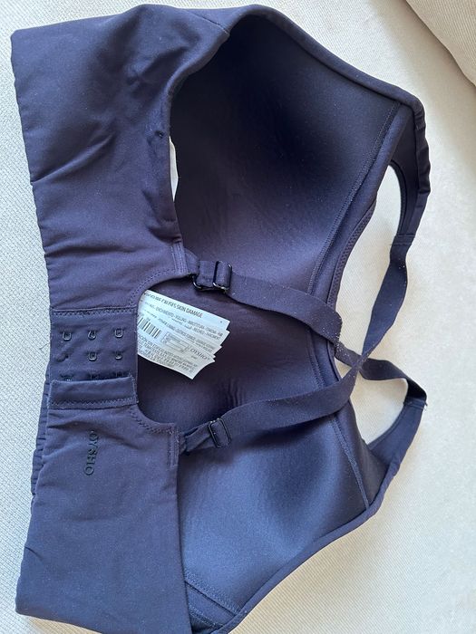 Спортно бюстие oysho