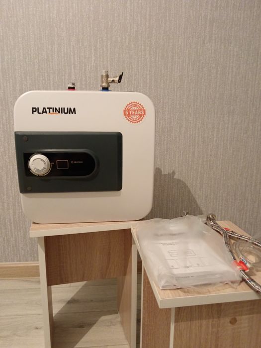 Продам водонагреватель на 15литров.