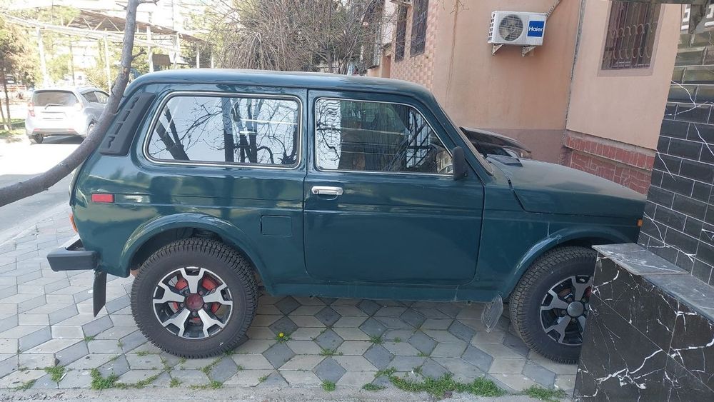 Продается Лада Нива 4*4 Lada Niva sotiladi.