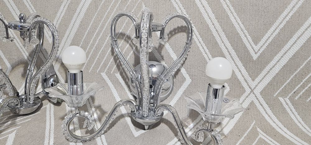 Продам люстру и два бра