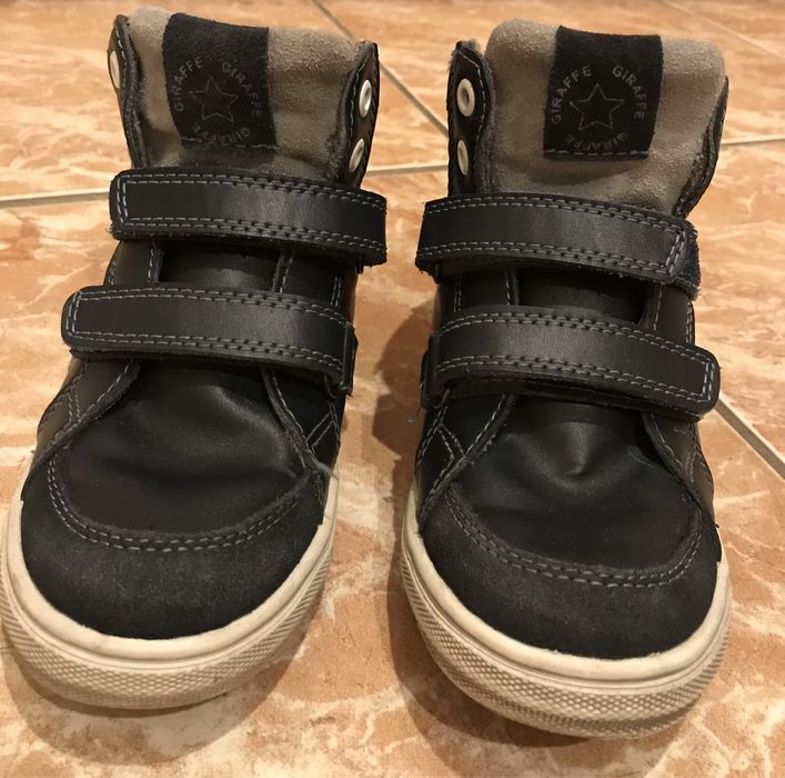 Next и Levi’s обувки