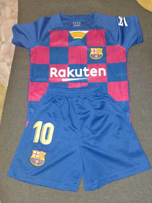 Футбольный костюм.