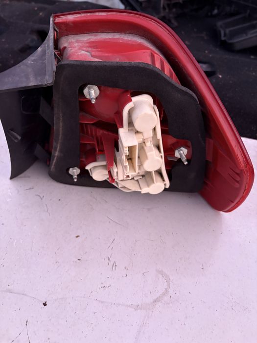 Стоп ляв външен BMW E90. 2006год.