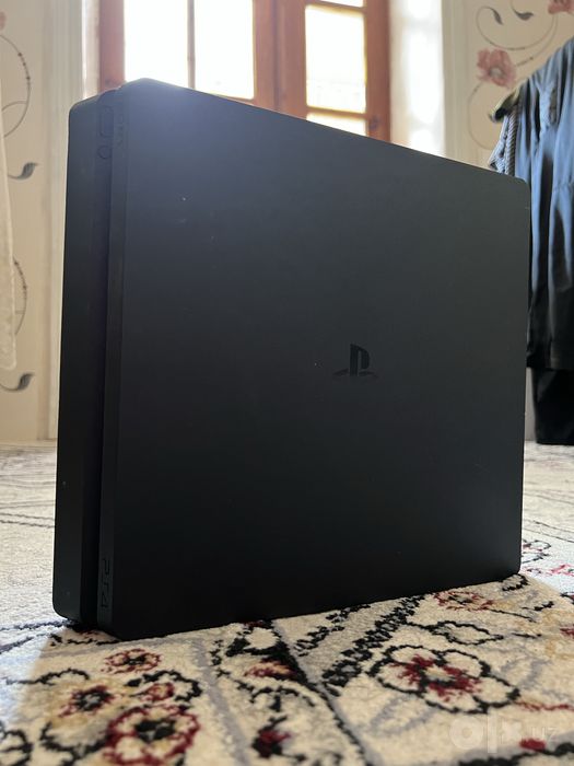 Playstation 4 slim 1tb
