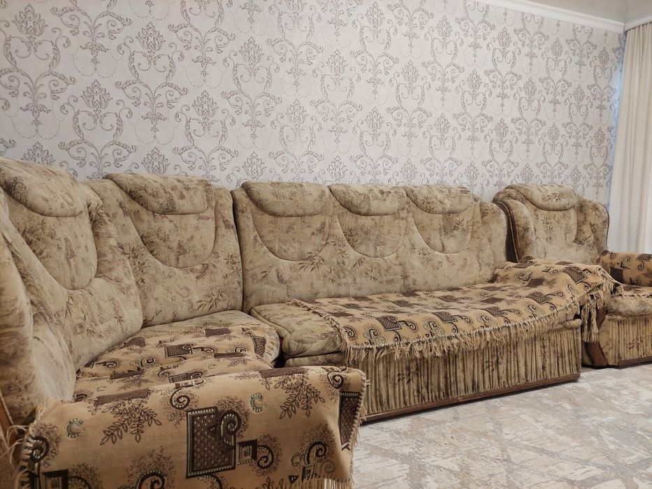 Продам  хороший диван!!