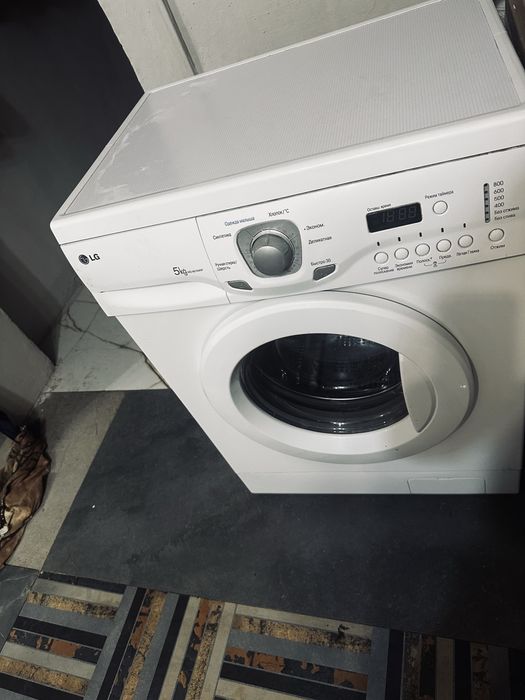 стиралка LG автомат на 5кг