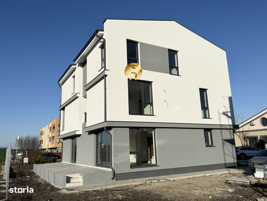 Vila P+1+M - 5 camere - Piscina in Complex, Otopeni Odaile