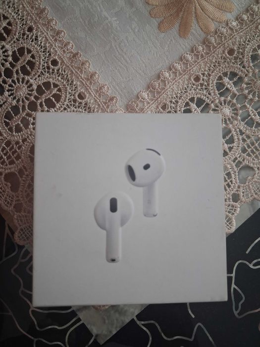 De vanzare Air pods 4
