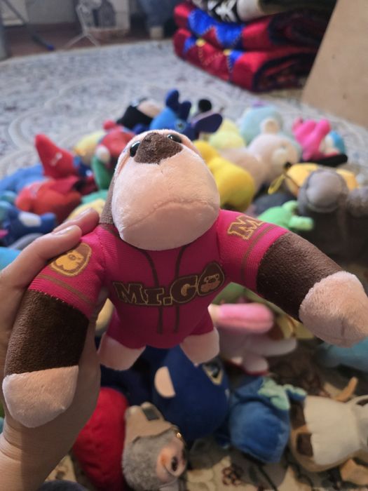 Мягкие игрушки разного размера