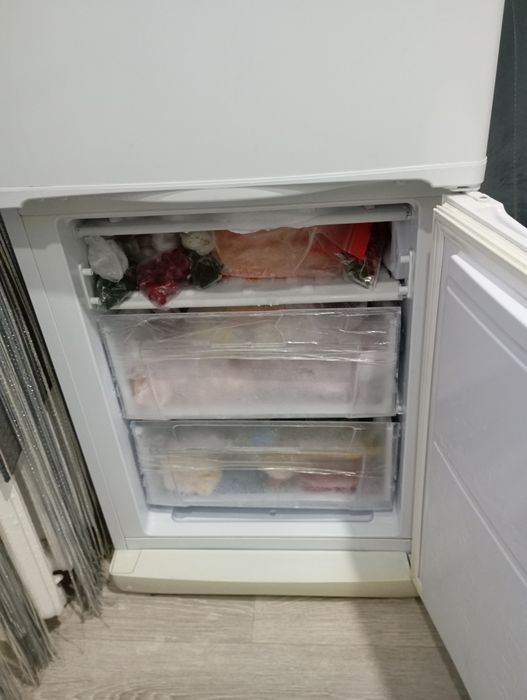 Продам холодильник