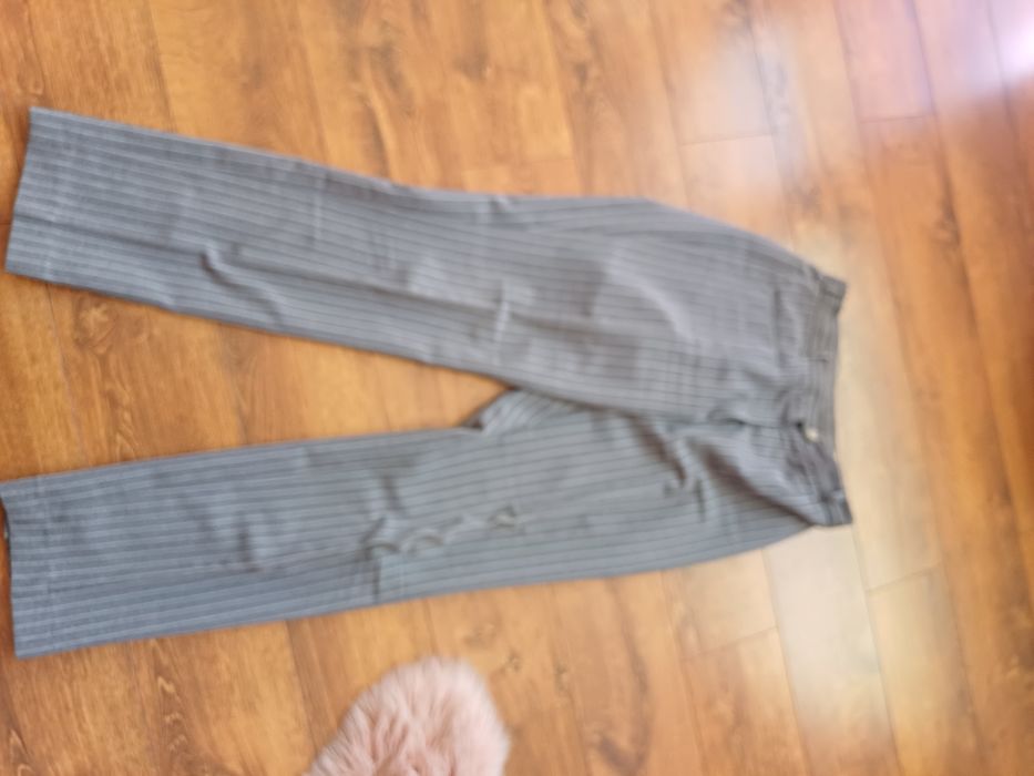 Спортно-елегантен костюм на ,,Вени стил"