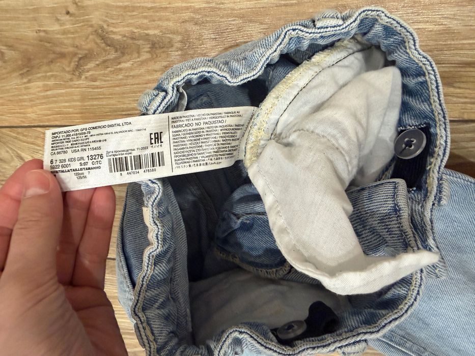 Продам детские джинсы манго