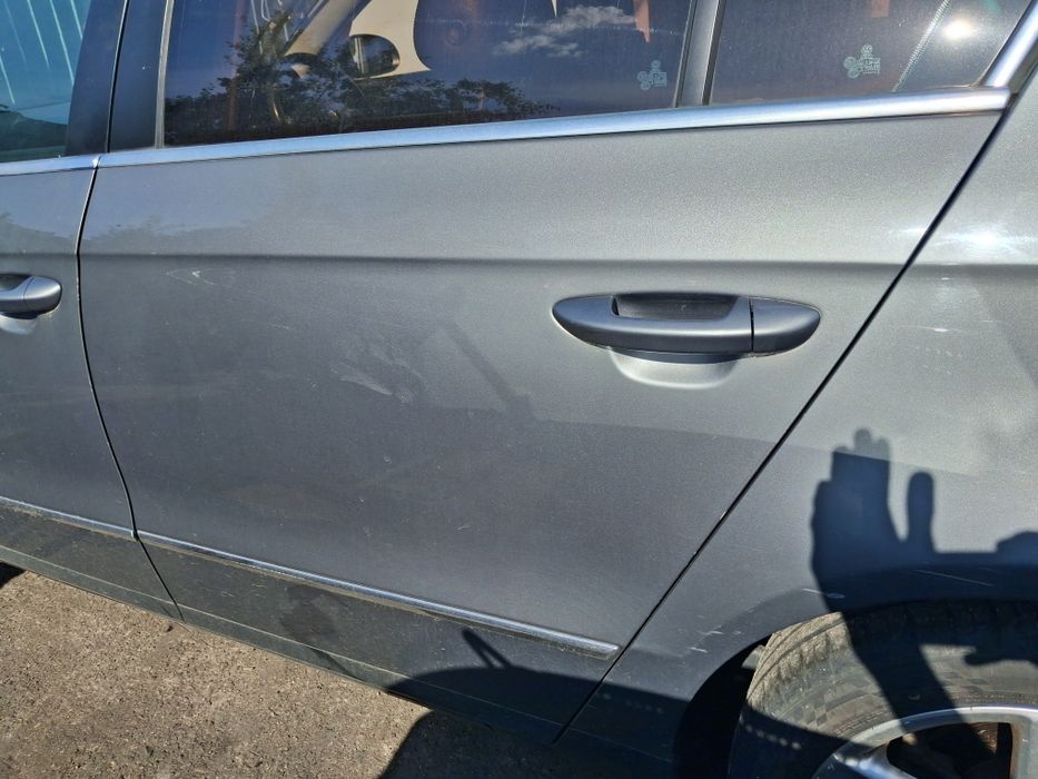 Usa stanga spate vw Passat b6 2007