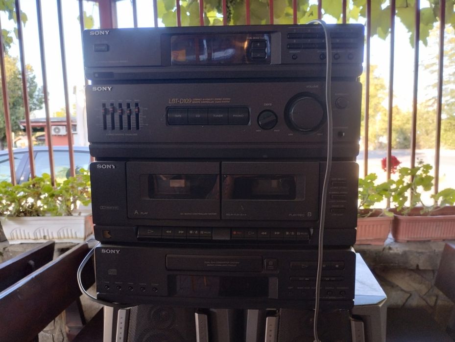 Уредба Sony LBT-D109 + 2бр. колони JVC SP-D452