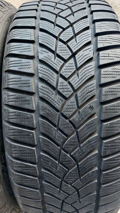 Зимни гуми 225/45/18 Goodyear Ultragrip 2 броя