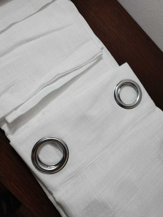 Vand perdea alba model in