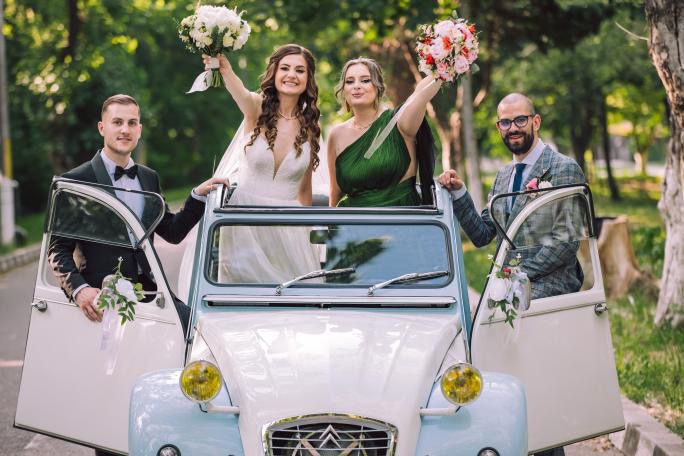 Inchiriez masini epoca decapotabile aer conditionat nunti evenimente