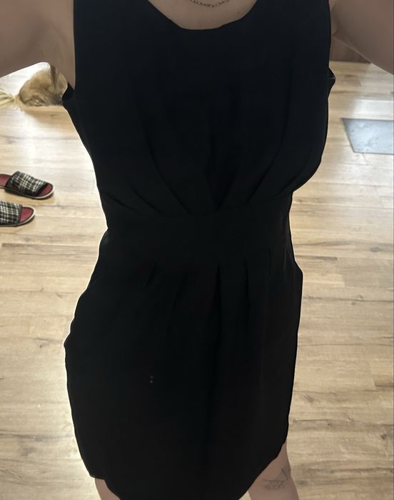 Черное платье)))