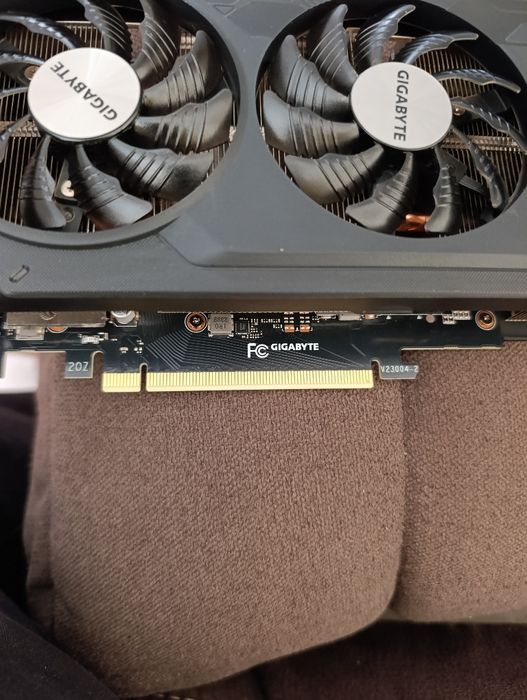 GIGABYTE GeForce RTX 4070 windforce oc 12g