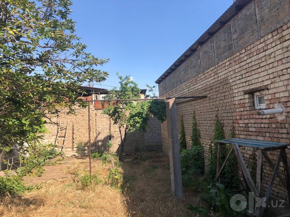Продается дом в Яшнабадском районе.
