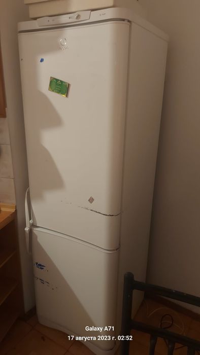 Халадильник indesit